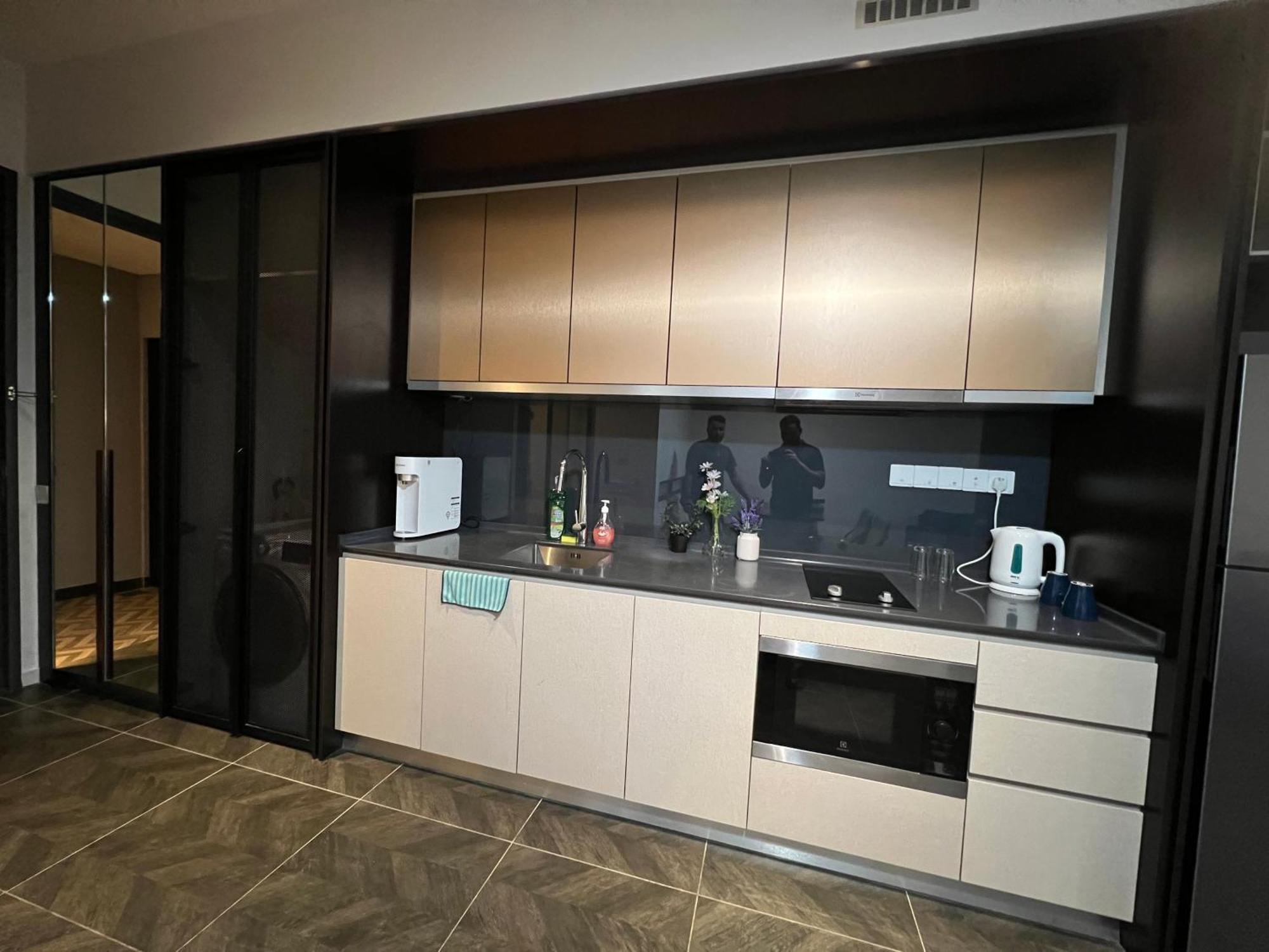 Scarletz Suites Kuala Lumpur By City Center Экстерьер фото
